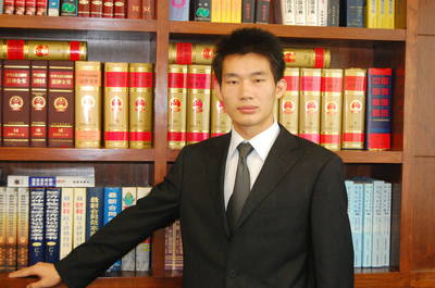 專業(yè)法律顧問(wèn)，護(hù)航您的權(quán)益 走近廣東天勝律師事務(wù)所譚必龍律師